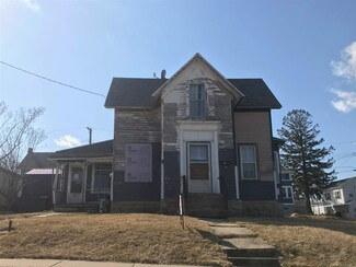 132 N Adams St, Lancaster, WI 53813