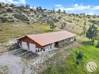 187 Shane Creek Rd, Columbus, MT 59019