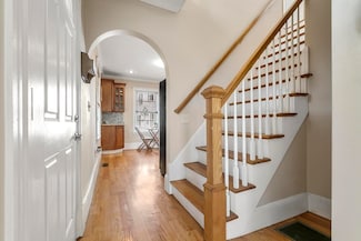 28 Mason St, Salem, MA 01970