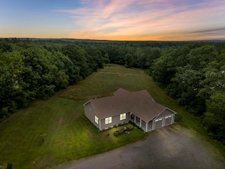 29 Folly Farm Rd, Lebanon, ME 04027