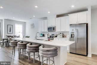 613 Percy Place, Manassas Park, VA 20111