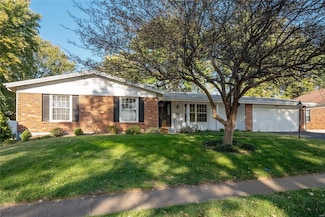 11201 Queensway Dr, Saint Louis, MO 63146