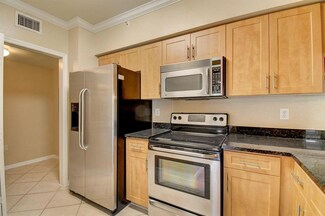 6521 Emerald Dunes Dr Unit 306, West Palm Beach, FL 33411