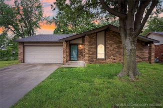 901 S Lions Ave, Broken Arrow, OK 74012