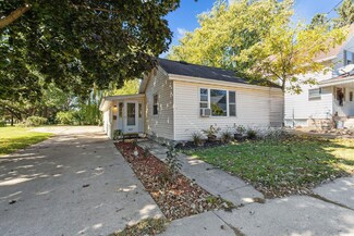 1021 Knapp St, Oshkosh, WI 54902
