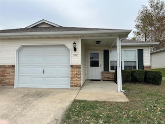 102 Brook Dr, Union, MO 63084