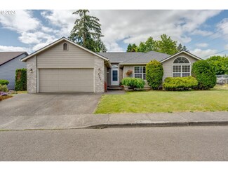 1501 NE 19th Loop, Canby, OR 97013
