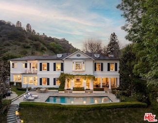 10960 Chalon Rd, Los Angeles, CA 90077