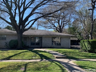 222 E Lullwood Ave Unit 220, San Antonio, TX 78212