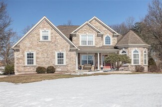 2430 Southmoore Dr, Bath, PA 18014