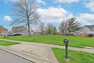 1559 Clearbrook Ln, Amelia, OH 45102