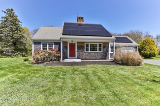 14 Moody Dr, Sandwich, MA 02563