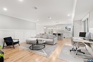 319 8th St Unit 1, Fairview, NJ 07022