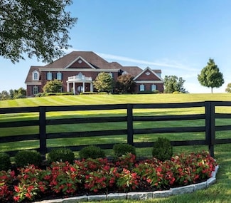 3040 Brookmonte Ln, Lexington, KY 40515
