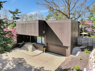 2232 Van Dorn St, Lincoln, NE 68502