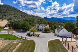 177 Slagle Creek Rd, Grants Pass, OR 97527