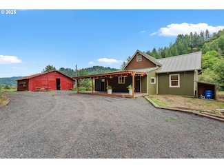 769 Deans Creek Rd, Reedsport, OR 97467