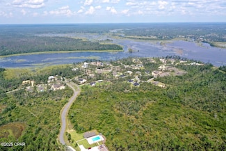 1a Sweetfield Ln, Southport, FL 32409