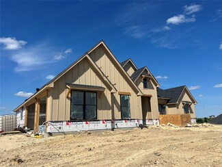 1023 Eagles Bluff Dr, Weatherford, TX 76087