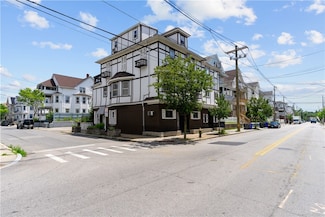 129 Academy Ave, Providence, RI 02908