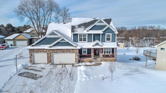 1230 Bergman Ln NW, Isanti, MN 55040