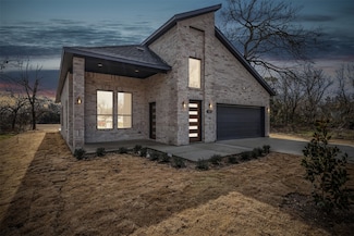 417 Hood St, Terrell, TX 75160