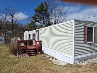 541 Hemlock Rd, Saint George, VT 05495