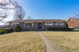 3105 N 4th St, Whitehall, PA 18052