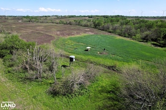 382 Eagle Rd, Hepler, KS 66746