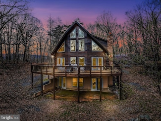 1903 Gaither Rd, Great Cacapon, WV 25422