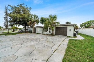 10211 Regency Park Blvd, Port Richey, FL 34668