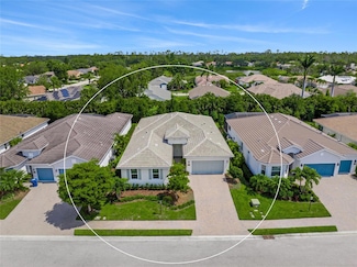 7717 Sandhill Lake Dr, Sarasota, FL 34241