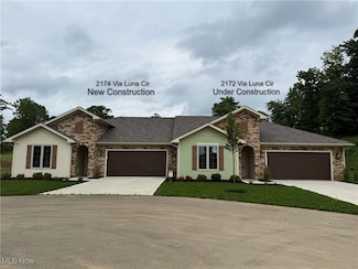 2174 Via Luna Cir NE Unit 15, Massillon, OH 44646