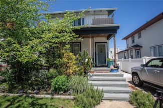 445 W Walnut St, Long Beach, NY 11561