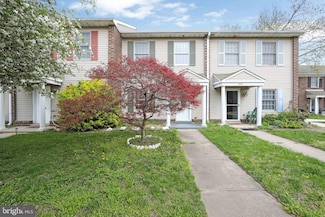 403 Royal Court Ln, Camden, NJ 08103