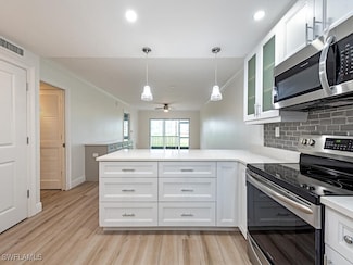 17 High Point Cir N Unit 106, Naples, FL 34103