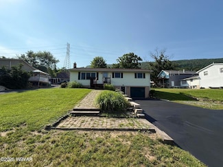 309 W Keller St, Lock Haven, PA 17745