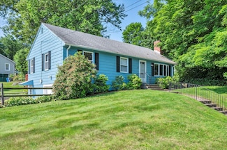 36 Cornell St, Plainville, CT 06062