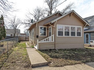 1108 E 12th St, Des Moines, IA 50316