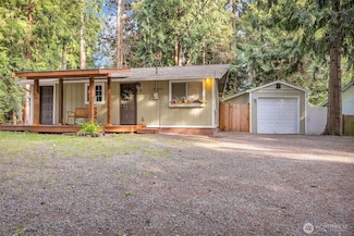 21843 Crest Ln SE, Yelm, WA 98597