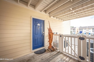 2421 Beachview Dr Unit H 2, Ocean Springs, MS 39564