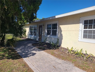2102 Hillview St, Sarasota, FL 34239