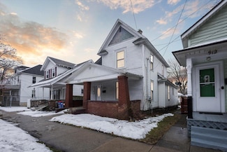 908 1st St NW, Grand Rapids, MI 49504