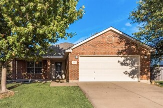223 Gayleh Ln, Waxahachie, TX 75165