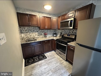 1302 E Duval St Unit 1, Philadelphia, PA 19138