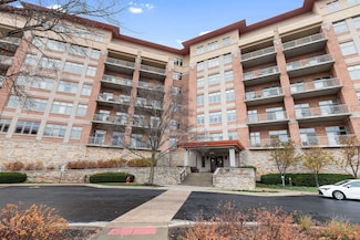 100 Prairie Park Dr Unit 501, Wheeling, IL 60090