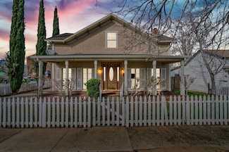 17 E Jackson St, Ione, CA 95640
