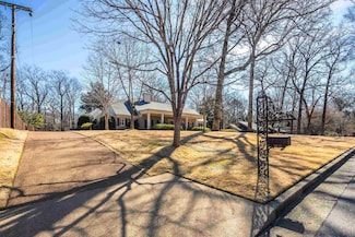 1264 E Massey Rd, Memphis, TN 38120