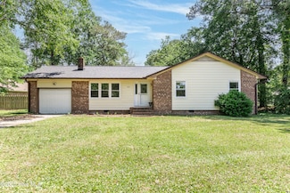 1005 Stillwood Cir, Jacksonville, NC 28540