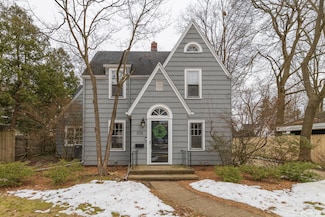 1731 Dover Rd, Kalamazoo, MI 49008